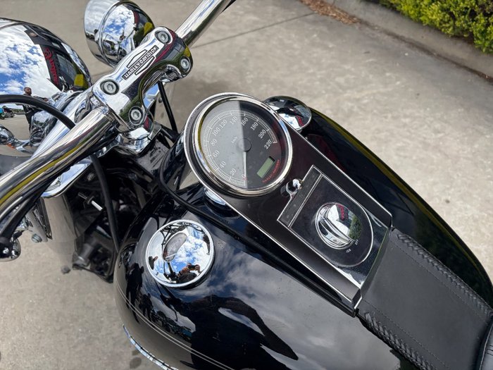 2017 HARLEY-DAVIDSON FLSTN SOFTAIL DELUXE Black