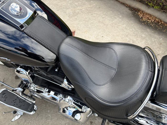 2017 HARLEY-DAVIDSON FLSTN SOFTAIL DELUXE Black