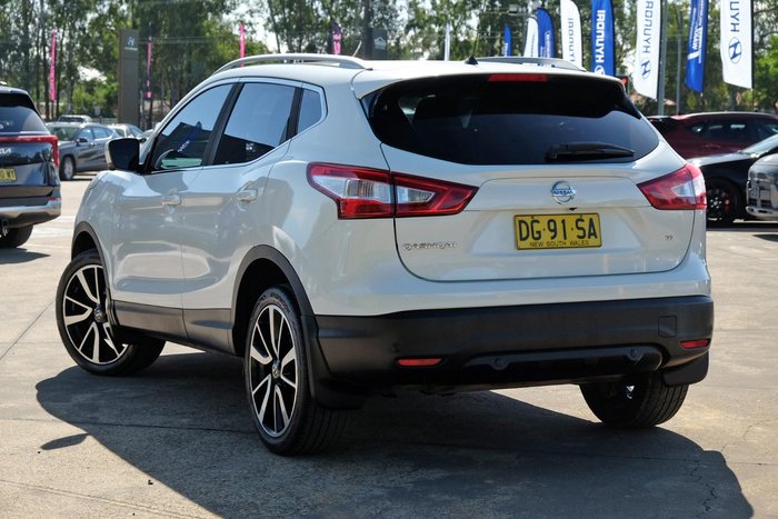 2016 Nissan QASHQAI Ti