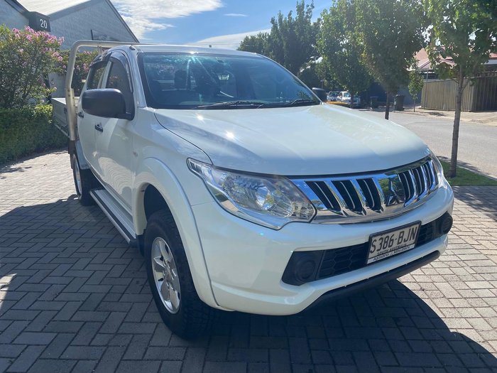 2015 Mitsubishi Triton GLX MQ MY16 4X4 Dual Range White