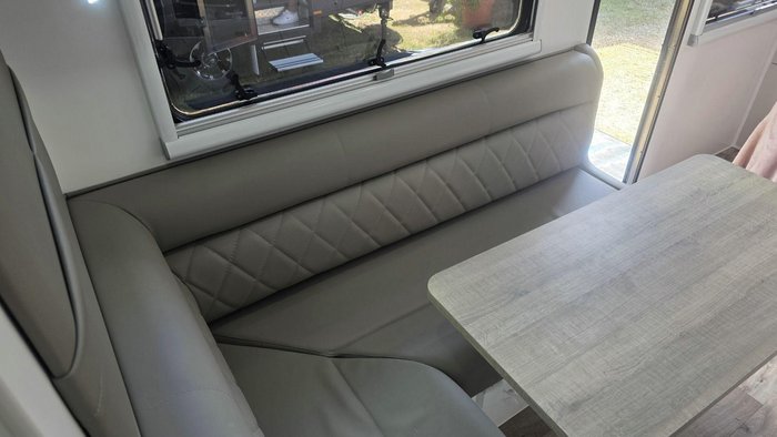 2026 Design RV Forerunner F2110md 21'10