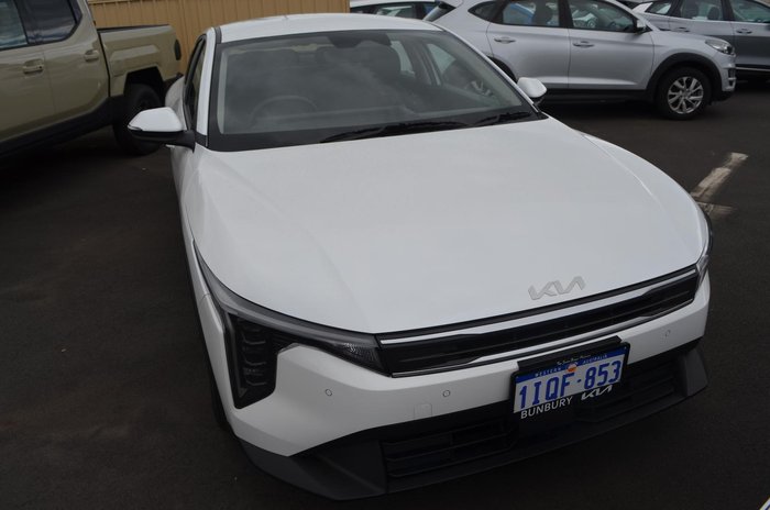 2025 Kia K4 S