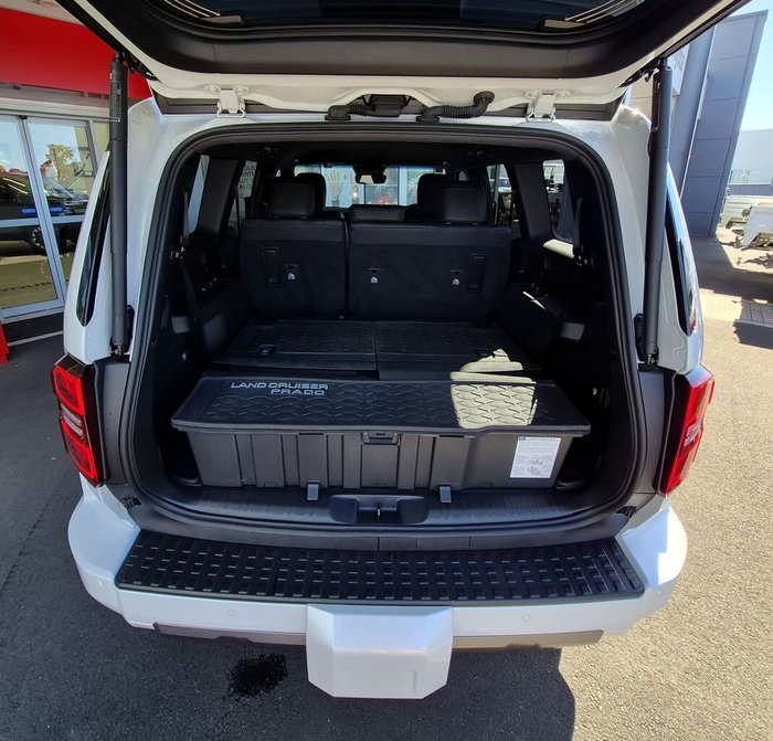 2024 Toyota Landcruiser Prado VX