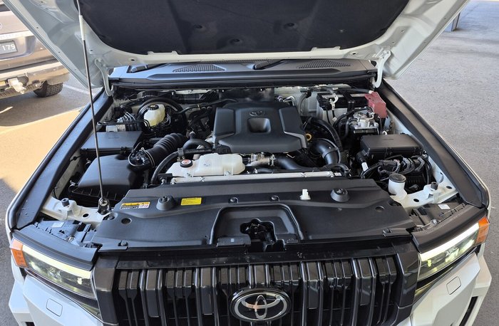 2024 Toyota Landcruiser Prado VX