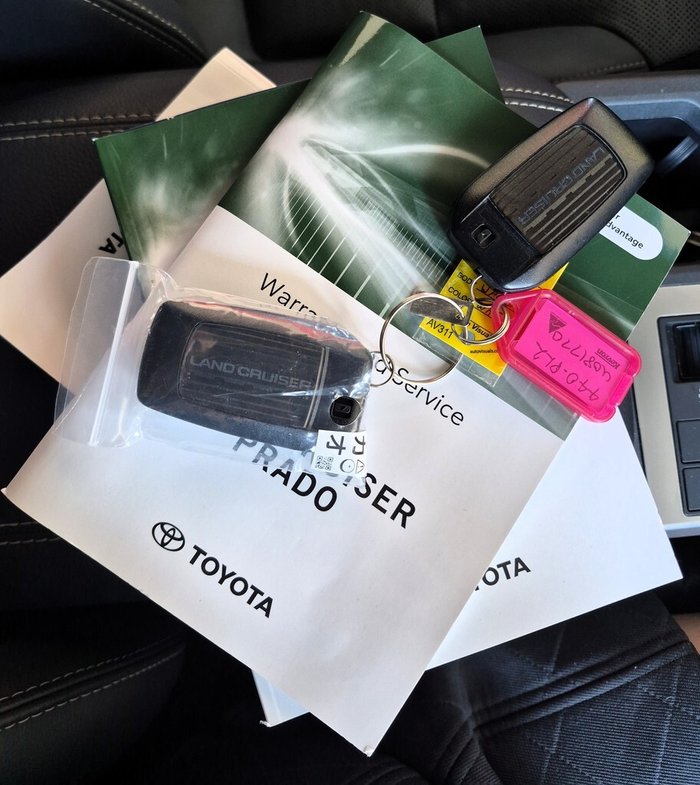 2024 Toyota Landcruiser Prado VX