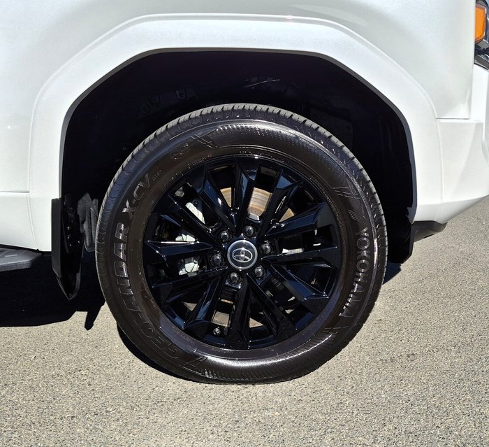 2024 Toyota Landcruiser Prado VX