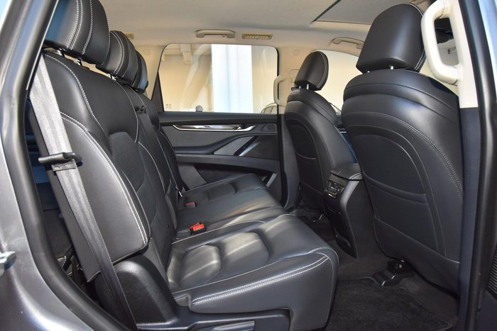2021 LDV D90