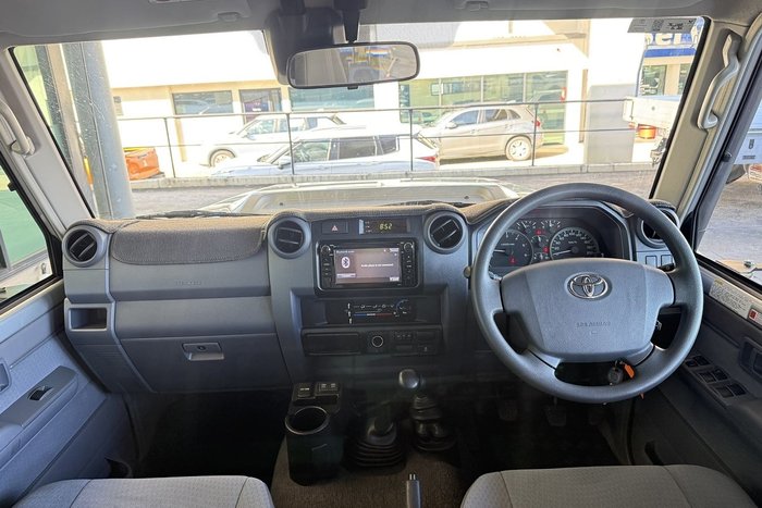 2023 Toyota Landcruiser GXL