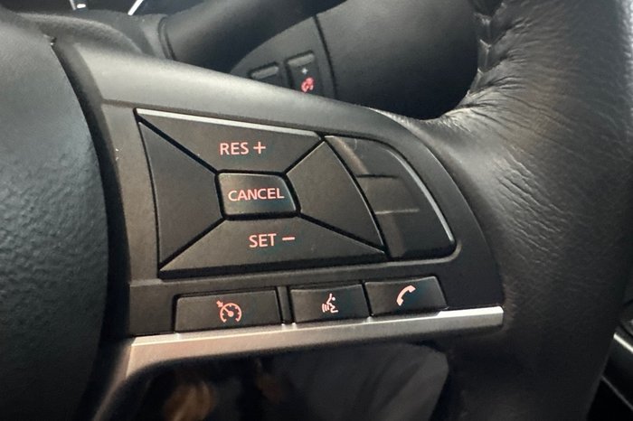 2024 Nissan Navara ST-X