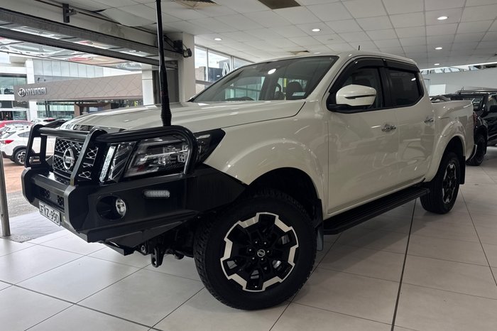 2024 Nissan Navara ST-X