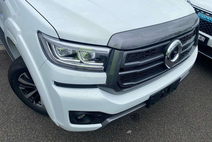 2025 GWM Ute Pearl White (9F01)