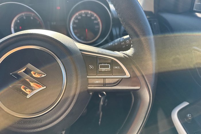 2019 Suzuki Swift GL Navigator