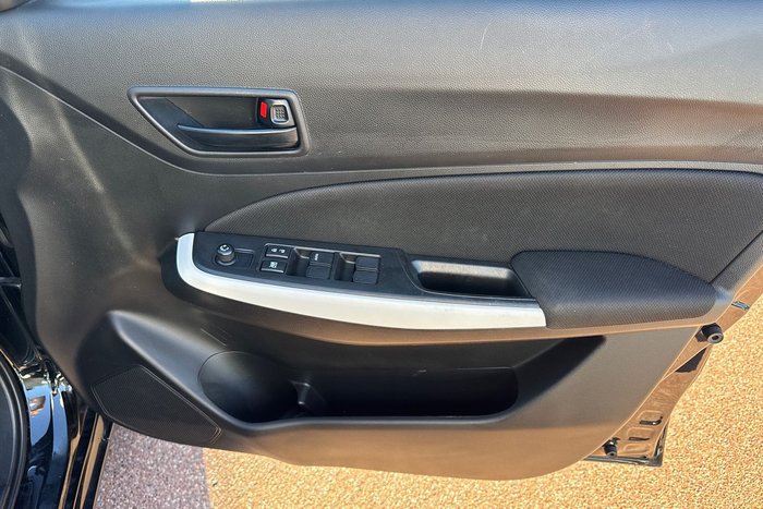 2019 Suzuki Swift GL Navigator