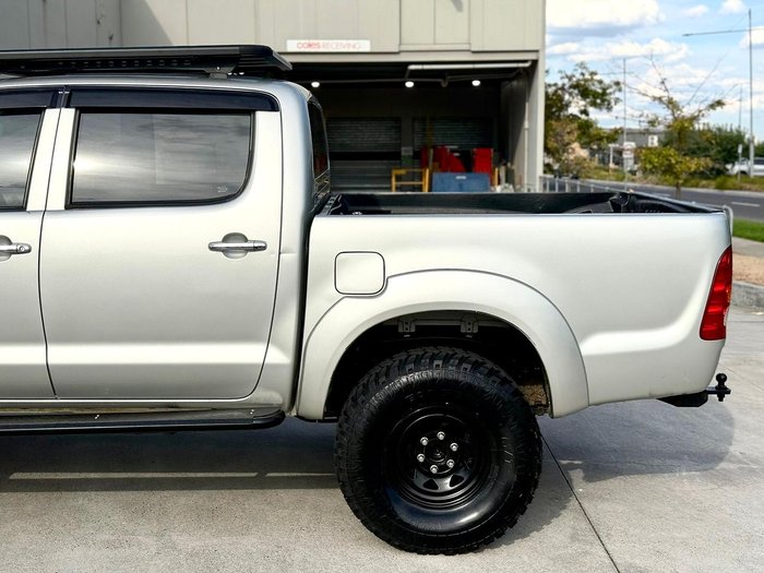 2005 Toyota Hilux SR5 KUN26R MY05 4X4 Sterling Silver