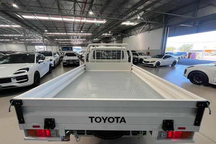 2025 Toyota Landcruiser GXL