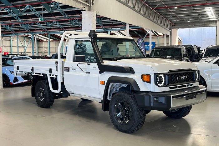 2025 Toyota Landcruiser GXL