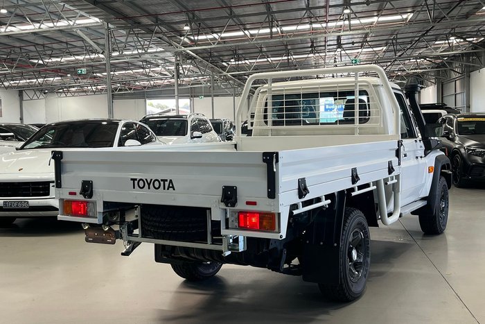 2025 Toyota Landcruiser GXL