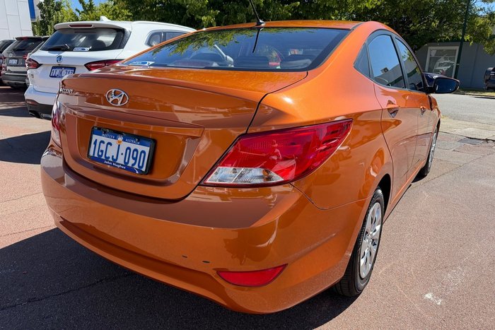2016 Hyundai Accent Active