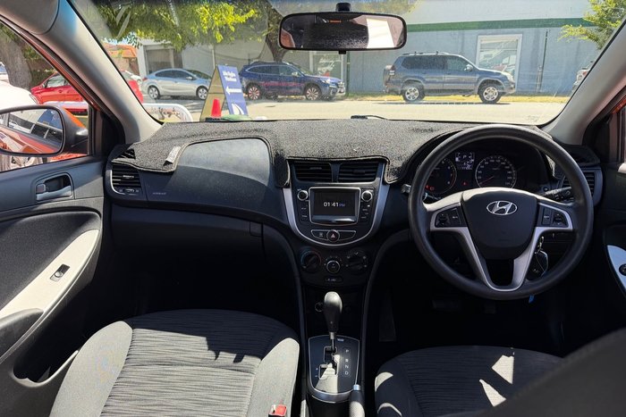 2016 Hyundai Accent Active
