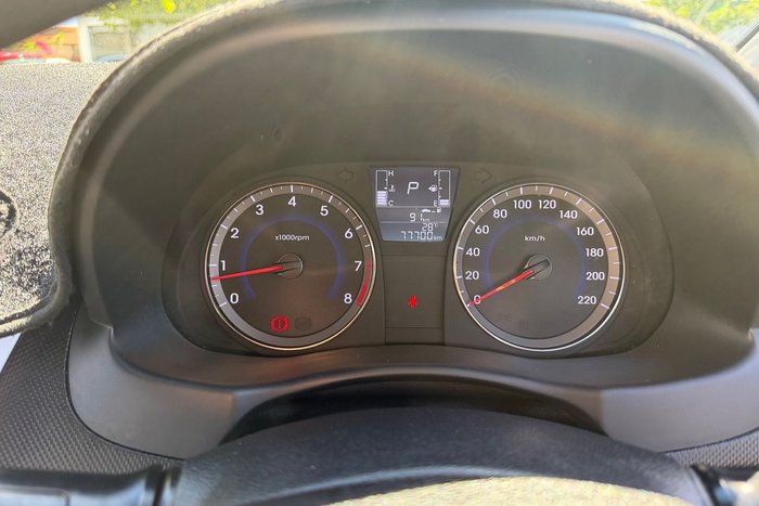 2016 Hyundai Accent Active