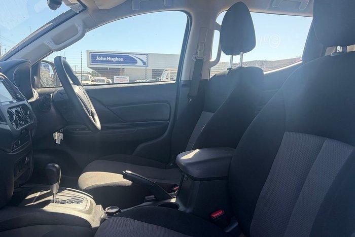 2022 Mitsubishi Triton GLX