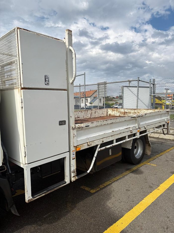 2017 Hino 300 Series White