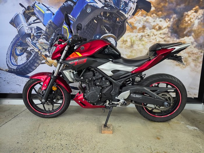 2016 Yamaha MT-03 (MT03LA) (ABS) RED