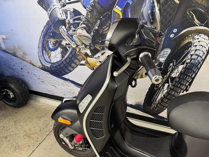 2021 VESPA GTS 300ie SUPER BLACK