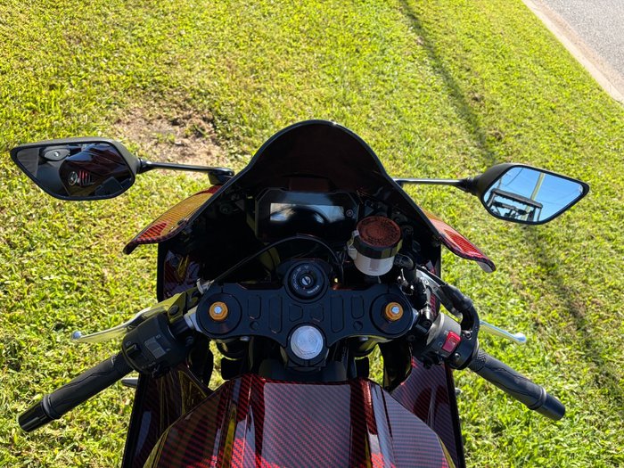 2025 YAMAHA YZF-R7LA Black