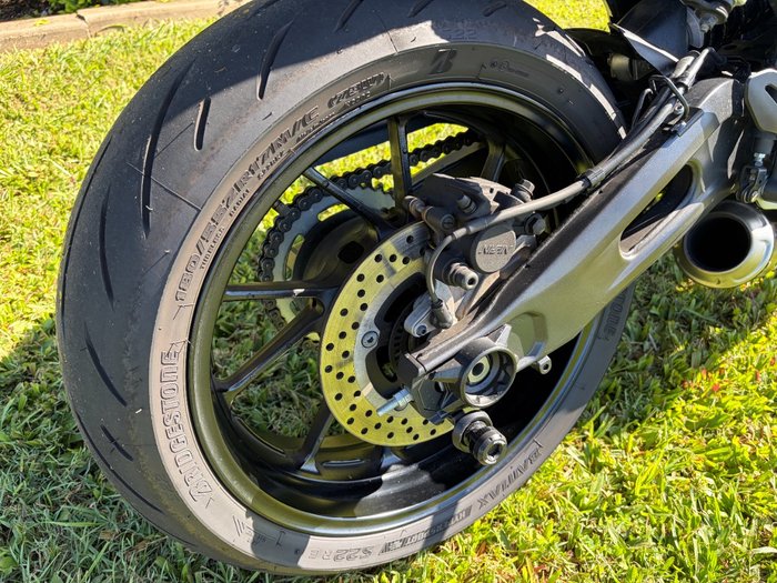 2025 YAMAHA YZF-R7LA Black