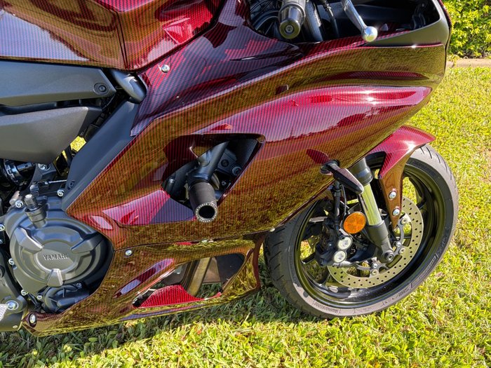 2025 YAMAHA YZF-R7LA Black