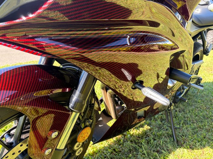 2025 YAMAHA YZF-R7LA Black