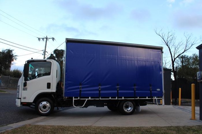 2018 Isuzu N Series NNR 55/45-150 WHITE