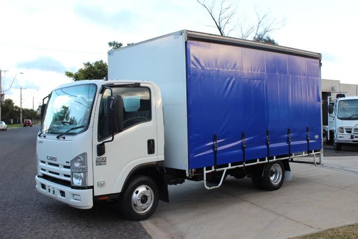 2018 Isuzu N Series NNR 55/45-150 WHITE