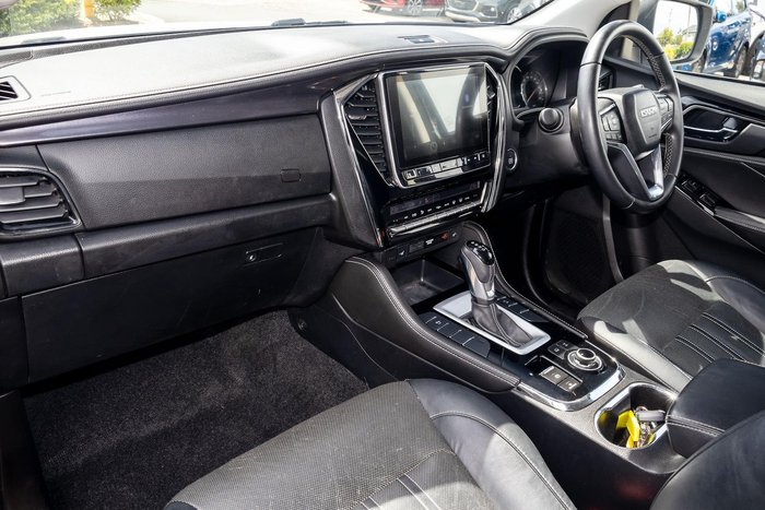 2022 Isuzu MU-X LS-T