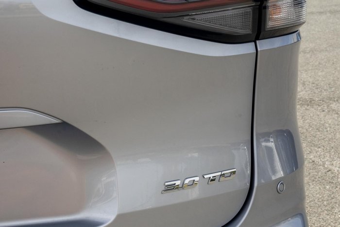 2022 Isuzu MU-X LS-T