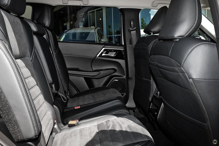 2025 Mitsubishi Outlander Aspire ZM MY25 White Diamond