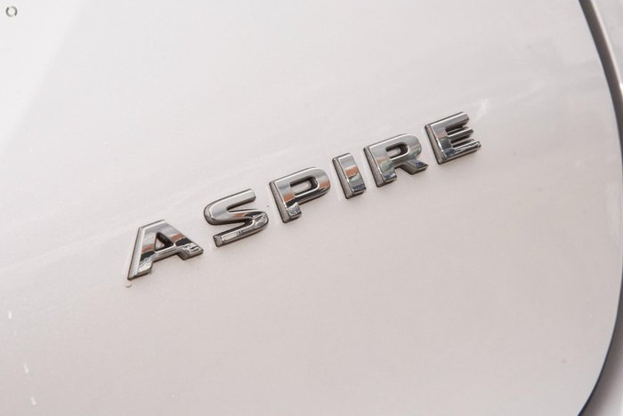 2025 Mitsubishi Outlander Aspire ZM MY24 White Diamond