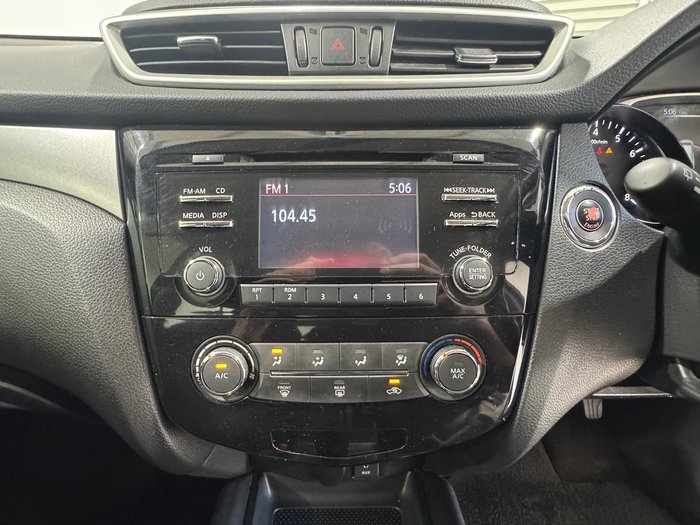 2016 Nissan X-TRAIL ST