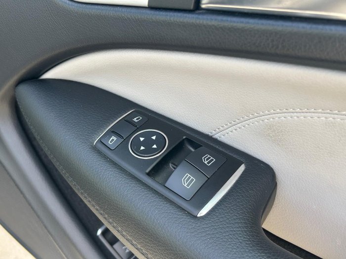 2011 Mercedes-Benz C-Class C180 BlueEFFICIENCY