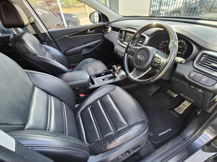 2017 Kia Sorento SLi