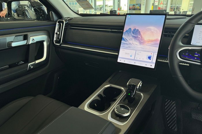 2025 Jaecoo J7 Track