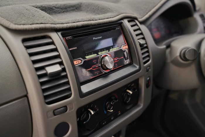 2008 Nissan Navara RX