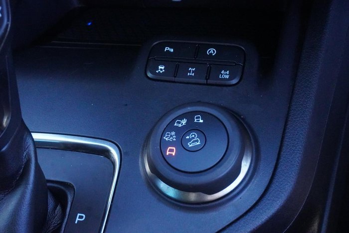 2020 Ford Everest Sport