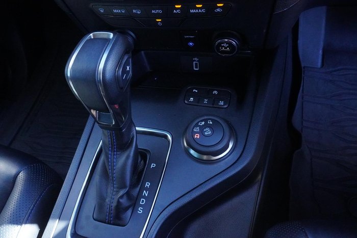 2020 Ford Everest Sport