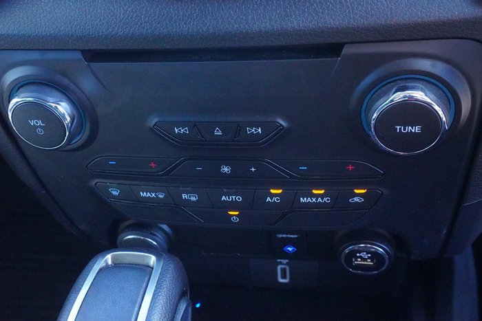 2020 Ford Everest Sport