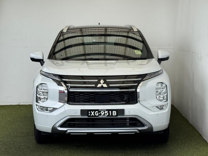 2025 Mitsubishi Outlander Exceed Tourer
