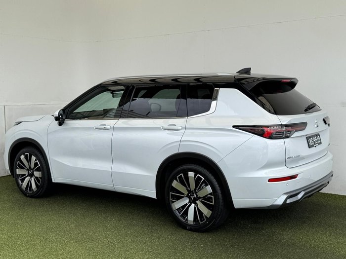 2025 Mitsubishi Outlander Exceed Tourer
