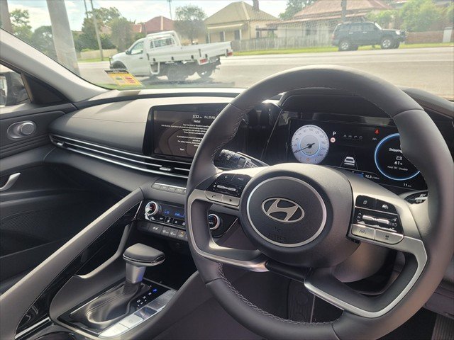 2025 Hyundai i30 Hybrid