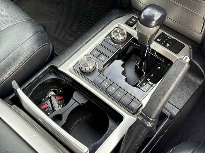 2016 Toyota Landcruiser Sahara